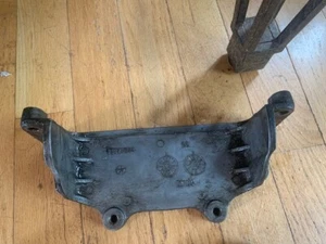 2007-2010 DODGE DAKOTA 2WD 4.7L A/T TRANSMISSION BRACKET~SHELF 3 - Picture 1 of 5