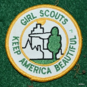 GIRL SCOUT COUNCIL PATCH - KEEP AMERICA BEAUTIFUL - FREE SHIPPING - Picture 1 of 1