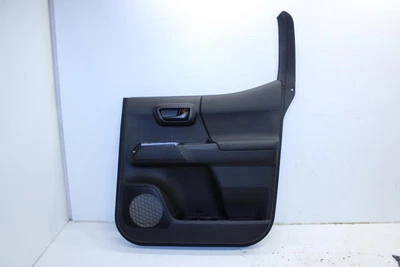 Отделочная панель задней правой двери 2016-2023 Toyota Tacoma с двойной кабиной 67630-04100-C5 - Изображение 1 из 4