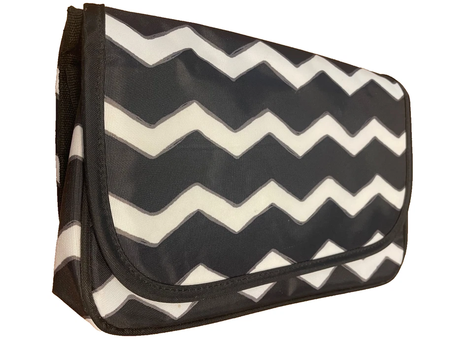 New black chevron Thirty One Canvas Tri Fold Make-up Bag mirror Travel mini tote - Image 1 of 4