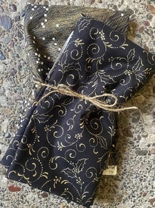 Lot Of 2 Black & Gold Fabrics 4 1/4 Yards +  Impressions By Lonnie Rossi - Picture 1 of 7