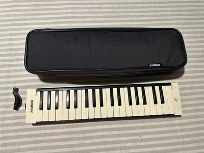 YAMAHA P-37 P-37EBK Negro Pianica Viento Teclado Armónica Paquete Estuche Suave Foto 1 de 2