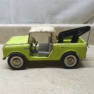 Vintage Tru Scale International Scout Tow Truck, IH Wrecker 9.5" - Picture 1 of 24