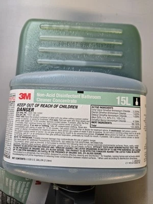 3M 15L  Disinfectant Bathroom Cleaner Concentrate 2 liters - Image 1 of 4