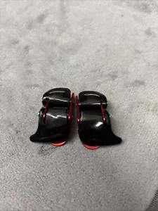 Markenlose Showschnallen rot und schwarz - Bild 1 von 4