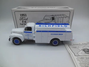 First Gear 28-1041 1951 Ford F-6 Fuel Tanker Richfield OIl Co Coin Bank 1:34 sca - Picture 1 of 13