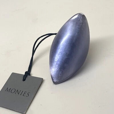Anillo de cóctel Gerda Lynggaard Monees de gran tamaño lavanda resina perlada talla 7 Foto 1 de 4