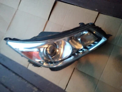 2010 - 2012 BUICK  LACROSSE PASSENGER HID XENON HEADLIGHT - Image 1 of 4