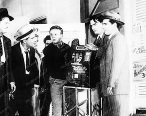 Mills Mystery Castle Front Slot Machine 1933 Vintage 8x10 Reprint Of Old Photo - Picture 1 of 1