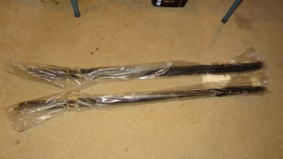 Новый из старых запасов Pontiac #25732987 #25732986 2000-2005 Bonneville ремень погодная полоска. GXP - Изображение 1 из 4