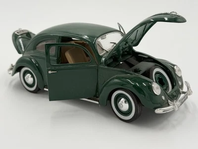 Volkswagen Beetle 1951 sedán de exportación Maisto edición especial 1:18 diecast - verde Foto 1 de 4