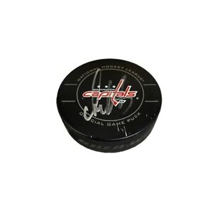 ALEX OVECHKIN Signed Washington Capitals Official Game Puck (Exact Photo)-00219