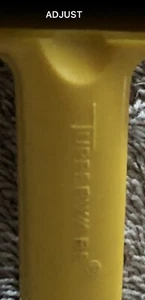 Vintage Tupperware Corn Hugger Butter Up with Built-in Salt Shaker Yellow - Picture 1 of 5