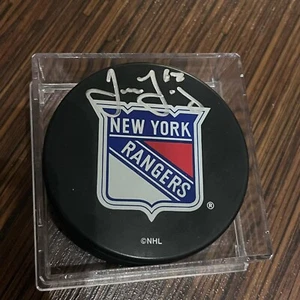 Jaromir Jagr New York Rangers Signed Hockey Puck - Picture 1 of 1