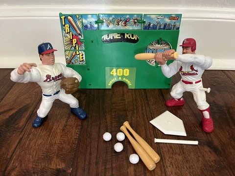 Mark McGwire & Greg Maddux Action Figures Toy Baseball Game Braves Cardinals Cover