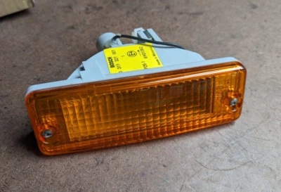 PROTON SAGA INDICATORE ANTERIORE SINISTRO PW501687* - Immagine 1 di 3