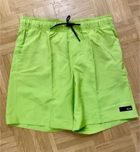 Oakley ACE Volley Herren Bade Shorts Badehose grün Gr. M Surfershorts Badesachen - Bild 1 von 2
