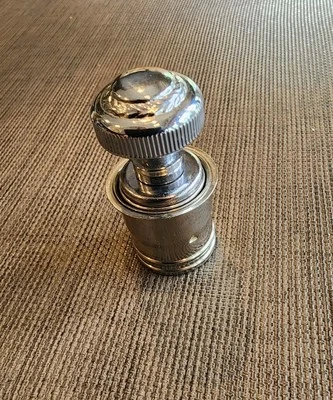 Encendedor cromado Cadillac Fleetwood Brougham Seville Deville 1980-1997 Foto 1 de 4