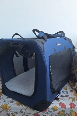 Tiertransportbox M  Hütte für die Wohnung für Hunde 🐕 oder Katzen  60 x 42 X 44 - Bild 1 von 4