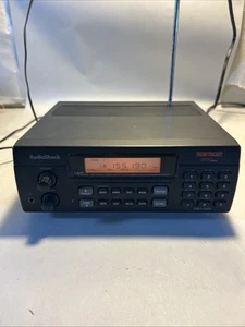Radio Shack PRO-2050 300 Channel VHF UHF AIR FD 800 MHz Trunk Tracker Scanner - Zdjęcie 1 z 16