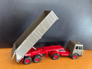 Wiking H0 067710 Hanomag-Henschel F 161 Hinterkipper-Sattelzug, NEUWARE in OVP - Bild 1 von 7