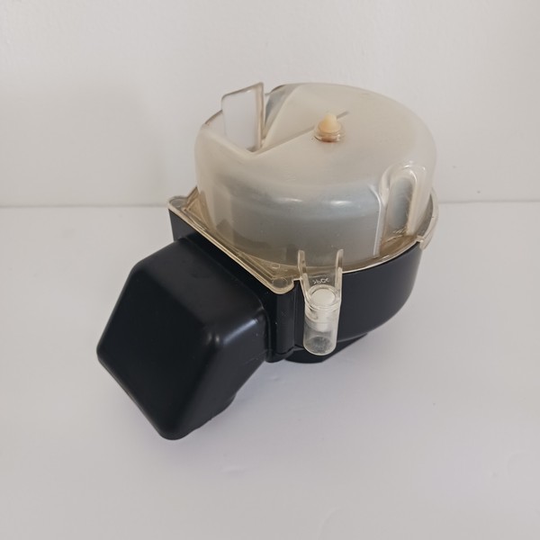 cuisinart grind and brew coffee maker refurbished NIB Â½lb bean hopper Photo Related