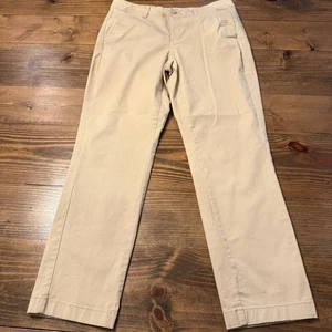 LL Bean Favorite Fit Damenhose khaki faltenfrei Baumwolle Größe Petite 8 - Bild 1 von 7