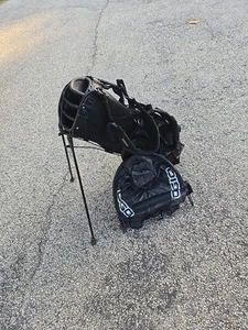 Ogio Edge Borsa da Golf Divisoria 8 Vie con Supporto Tracolla Copertura Antipioggia - Nero - Foto 1 di 12