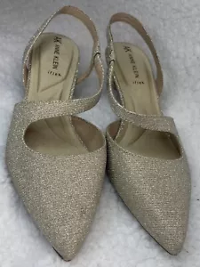 Size 6 Anne Klein Sparkle Iflex Dress Shoe - Picture 1 of 5