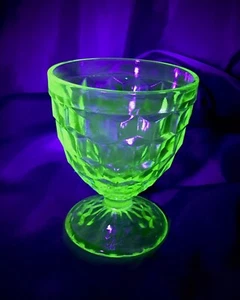 Jeanette Cubist Green Pedestal Candy Dish Base Vaseline Depression Glass Goblet - Picture 1 of 4