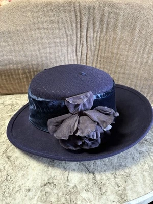 Sombrero Floral Estilo Iglesia Azul Marino Vintage de Liz Claiborne Hecho en EE. UU. #B3 Foto 1 de 4