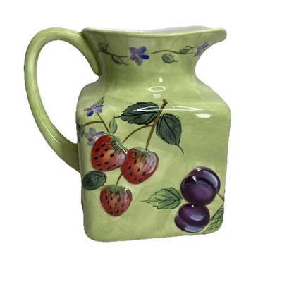 Jarra Gibson Fruit N Berries verde brillante cuadrada cerámica mediana Cottagecore Foto 1 de 4