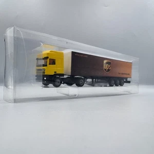 DAF 95 con semirremolque UPS escala 1/87 (H0) - Imagen 1 de 7