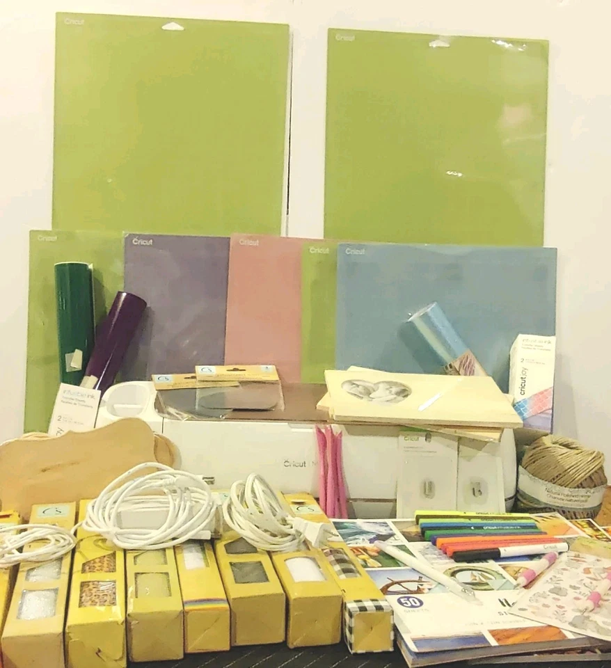 Cricut Maker CXPL301E 玫瑰金配件刀片工匠套装乙烯基标记  — 第 1/4 张图片