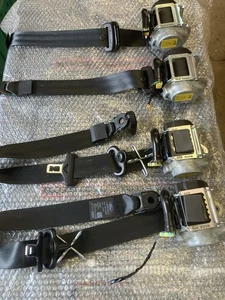 Ford Fiesta Mk8 5 Door Full Set Seat Belts seatbelts - Picture 1 of 5