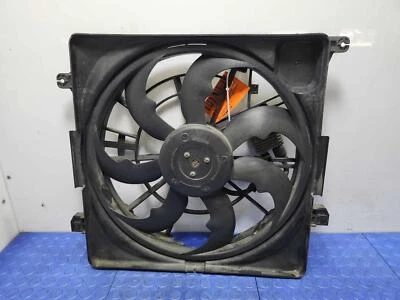 Conjunto de ventilador de refrigeración del motor Hyundai Tucson 2016-2018 1,6 L OEM 25380D3100 Foto 1 de 4