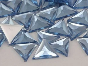 13 mm Blauer Saphir Lite .LS Flache Rückseite Dreieck Acryl Edelsteine - 50 Stück - Bild 1 von 4