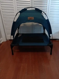 Cuna de camping Coleman para mascotas con canopa + estuche 24x18 hasta 40 libras nueva - Imagen 1 de 8