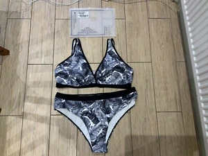 Airydress White/black Bikini - Picture 1 of 2