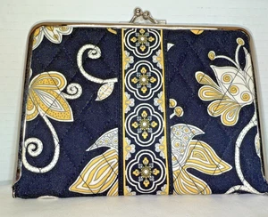 Vera Bradley YELLOWBIRD Photo Clutch EUC  Holds 4 x 6 photos Brag Book Travel - Picture 1 of 9