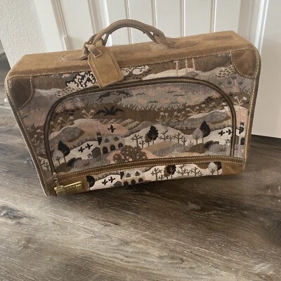 ВИНТАЖНЫЙ ФРАНЦУЗСКИЙ ЧЕМОДАН СЕЛЬСКАЯ МЕСТНОСТЬ И ЕДИНОРОГИ ЗАМША И ГОБЕЛЕН 21» ПУЛМАН ЧЕХОЛ - Изображение 1 из 4