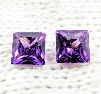 12.40 Ct Pair violet Zircon Princess Cut Loose Gemstones 8.95x8.95x5.00 MM - Image 1 of 4