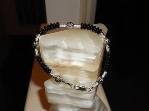 PULSERA DE CUENTAS DE PLATA TIBETANA NEGRA RONDELL / TIBETANA DE 8 1/2" NEGRA HECHA A MANO 8 1/2" 6 MM - Imagen 1 de 7