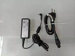 Genuine OEM Original SAMSUNG CHROMEBOOK AC Charger XE303C12 A12-040N1A 12V 3.3A - Picture 1 of 4