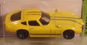 Hot Wheels 2013 Toyota 2000 GT giallo - Foto 1 di 2
