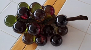 VTG MCM Purple Green Lucite 21 Grapes Cluster on Grapevine Large 12 Inch *READ* - Picture 1 of 13