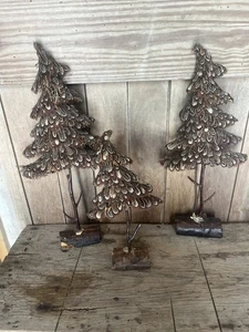 Drei Feder Weihnachtsbäume - Bild 1 von 4