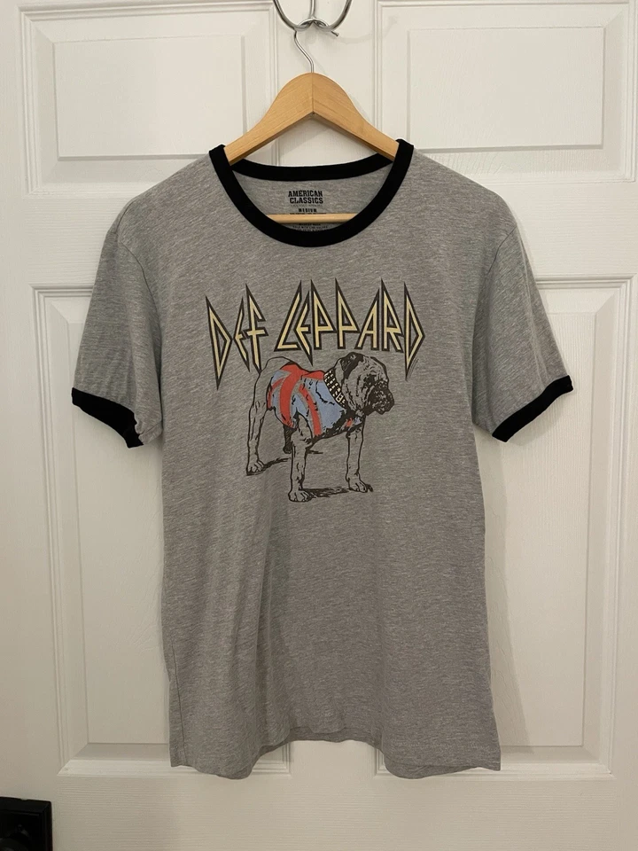 Def Leppard Gray Y2K Rock Band Shortsleeve Graphic Tee Mens M Bulldog T-shirt - Image 1 of 4