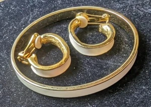 Monet Signed Bracelet And Clip Earring Set White & Goldtone oct23 - Picture 1 of 14