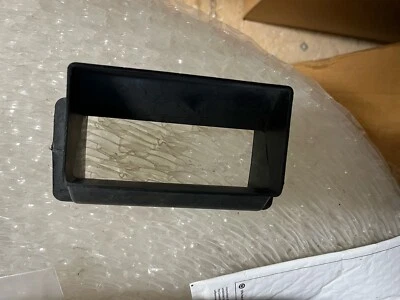 Chevy/GMC 1973-1987 camioneta pickup tablero aire acondicionado ventilación bisel pieza Chevrolet OEM 73-87 Foto 1 de 4